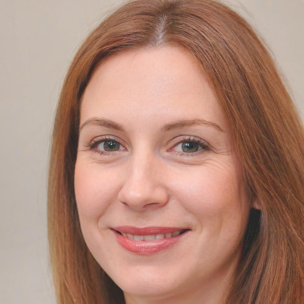 Esperanza Montalvo, Directora de Formación Empresarial de thaluvioren